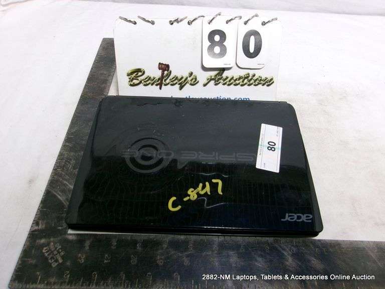 ACER ASPIRE ONE D270 INTEL ATOM - NO CORD