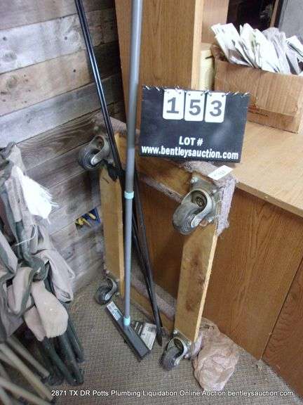 LOT: 4-WHEEL DOLLY PUSH RODS, RUBBER BROOM