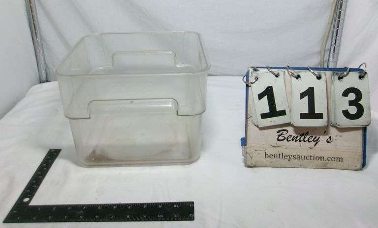 COMMERCIAL GRADE FOOD STORAGE CONTAINER, 4 QTY