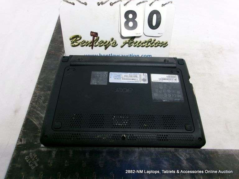 ACER ASPIRE ONE D270 INTEL ATOM - NO CORD