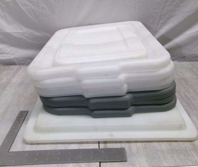 VARIETY OF ASSORTED LIDS QTY 10