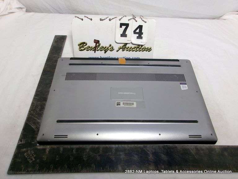 DELL PRECISION 5520 CORE I7 - MISSING SCREWS, NO CORD