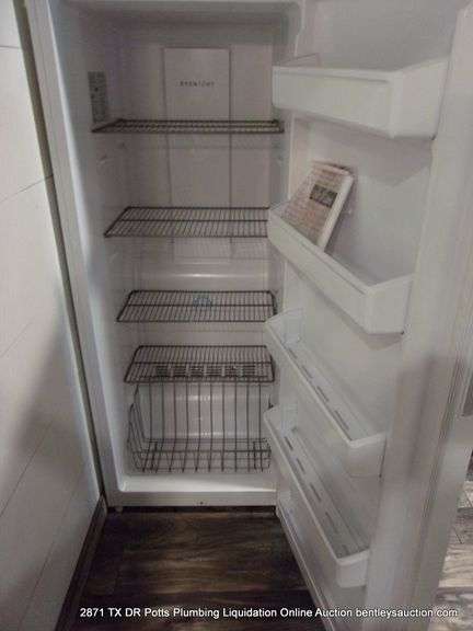 FRIGIDAIRE FREEZER MODEL: FFFU13F2VW - CLEAN