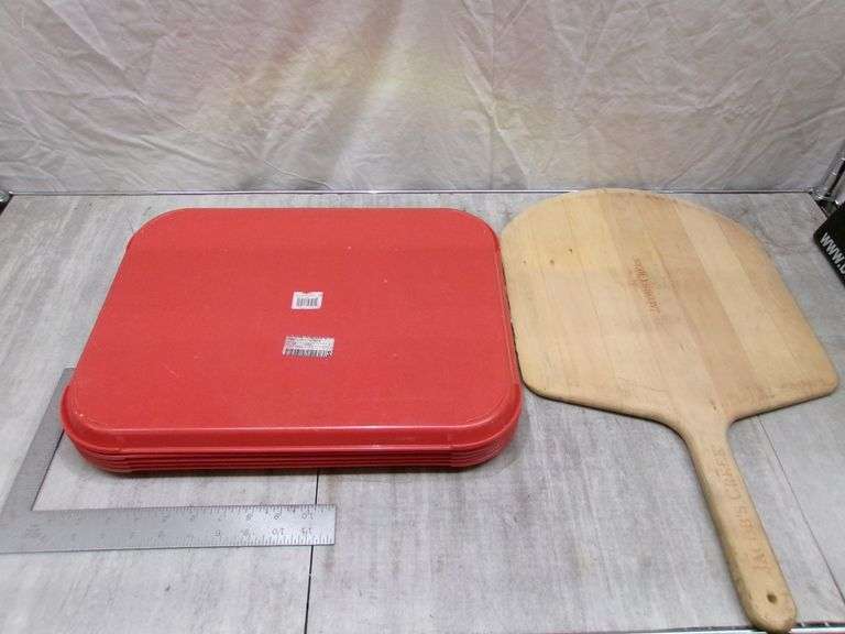 STACK OF 5 RED TRAYS, JASON'S CREEK PIZZA OVEN PAN