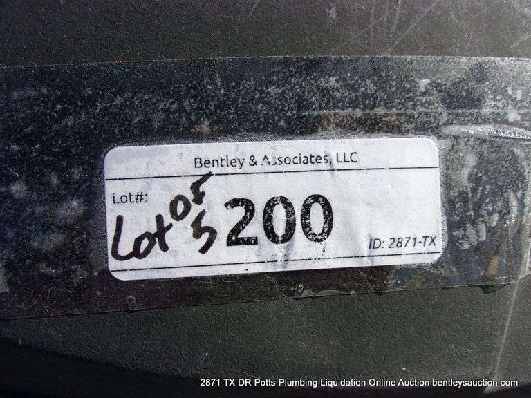 LOT: (5) 32 GALLON TRASHCANS