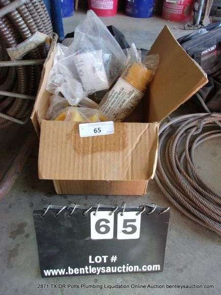 BOX: ASSORTED FITTINGS GAS, PVC, ETC