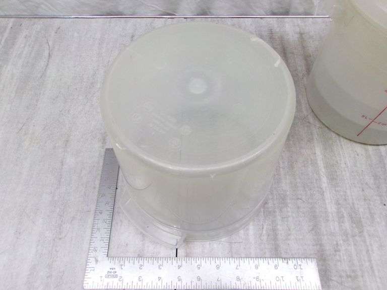 MEASURING BUCKET, QTY 8