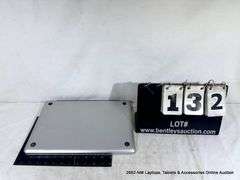 APPLE MAC BOOK PRO - NO CORD