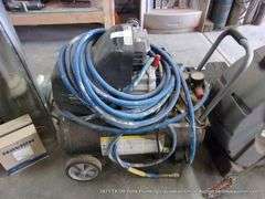 AIR COMPRESSOR HUSKY W/ HOSE