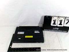 SONY VAIO WINDOW 7 INTEL CORE I5 - TOP RIGHT CORNER BROKEN