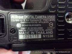 NIKON DIGITAL CAMERA D5600 W/ CASE - WORKS