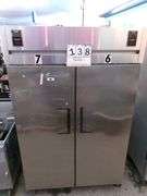 COMMERCIAL REFRIGERATOR