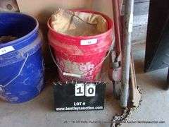 5 GALLON BUCKET & QUICKRETE