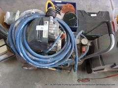 AIR COMPRESSOR HUSKY W/ HOSE