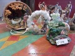 LOT (3): DOLPHIN MUSICBOX, DREAM CATCHER, INDIGINOUS LAMP