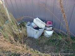 LOT: TRASHCAN, HOSES, SPRINKLER, BUCKETS, FLOWER POTS