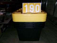 UNKNOWN BRAND - HEAVY DUTY STACKABLE STORAGE TOTE