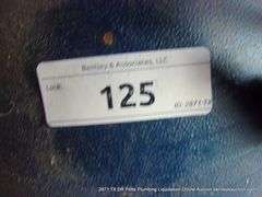 LOT: POOL FILTER AND PUMP