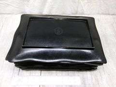 STACK OF BLACK PLASTIC PLATES, QTY 9