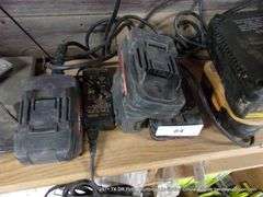 LOT: RIDGID BATTERIES & CHARGER
