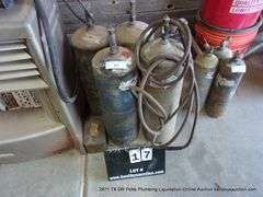 LOT: (4) ACETYLENE BOTTLES - 1 WITH TORCH TURBO TORCH