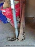 LOT: PIPE, 36" PITTSBURGH PIPE WRENCH, RIDGID VISE CHAIN