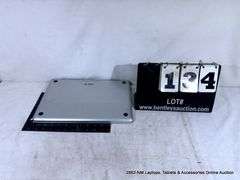 APPLE MAC BOOK PRO - NO CORD