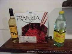 LOT: FRANZIA CHILLABLE RED, MEADERY LANCELOT, TOPO-CHICO
