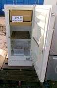 GE UPRIGHT FREEZER