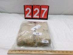 WOMEN'S UNDERARMOR ZIP UP HOODIE