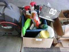 BOX: ASSORTED CLEANING SUPPLIES