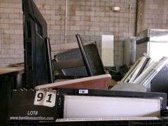 CRATE: 50" SAMSUNG SMART TV, S/N: 07TH3CSN119415D, MISC. ITEMS - CONTENTS ONLY