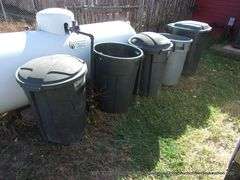 LOT: (5) 32 GALLON TRASHCANS
