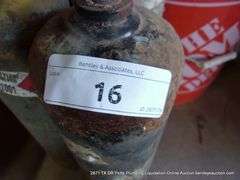 LOT: (3) ACETYLENE BOTTLES