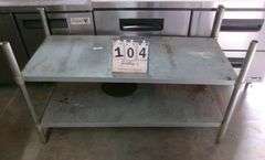 STAINLESS STEEL WORKBENCH TABLE