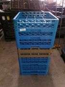 CARLISLE FOOD SERVICE COMPARTMENT, GLASS RACK W/ GLASS CUPS QTY 8