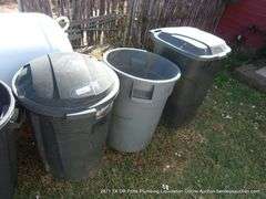 LOT: (5) 32 GALLON TRASHCANS