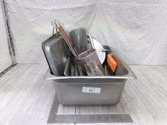 STAINLESS STEEL PAN W/ ASSORTED KITCHEN ITEMS