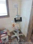 5-LEG ROLLING MEDICAL STAND