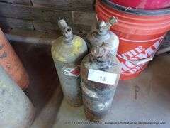 LOT: (3) ACETYLENE BOTTLES