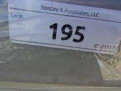 LOT: ROUND HOT TUB W/ COVER, PALLET PLATFORM AND STEPPING STONES