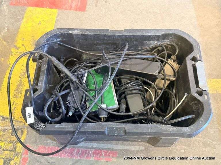 BLACK TOTE W/ MISC. POWER CABLES