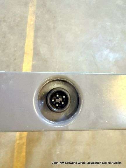 GAVITA PRO 1700E LED 120-277V, 670 WATT DISPLAY RACK SYSTEM