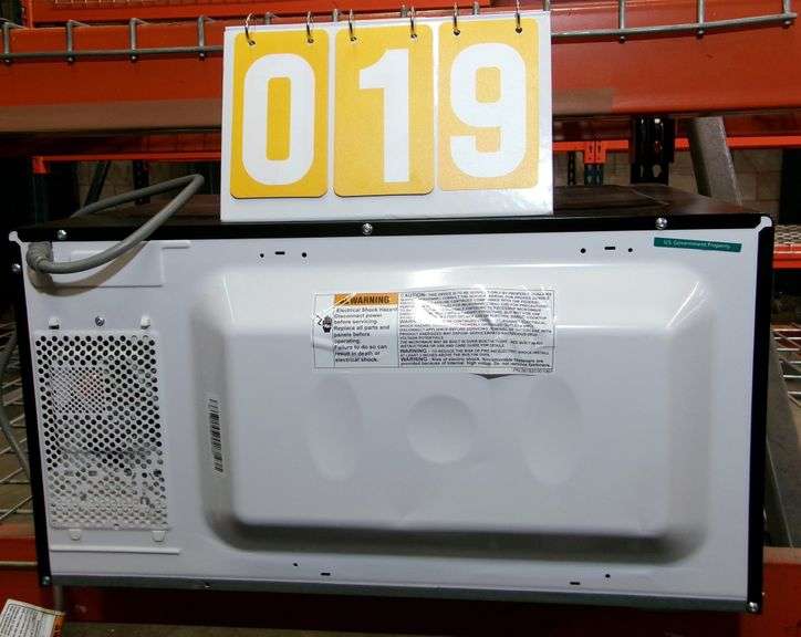 WHIRLPOOL STAINLESS STEEL COUNTERTOP MICROWAVE