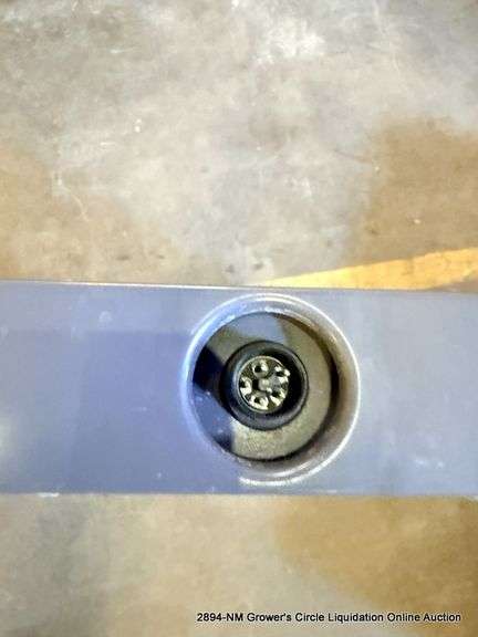 GAVITA PRO 1700E LED 120-277V, 670 WATT DISPLAY RACK SYSTEM