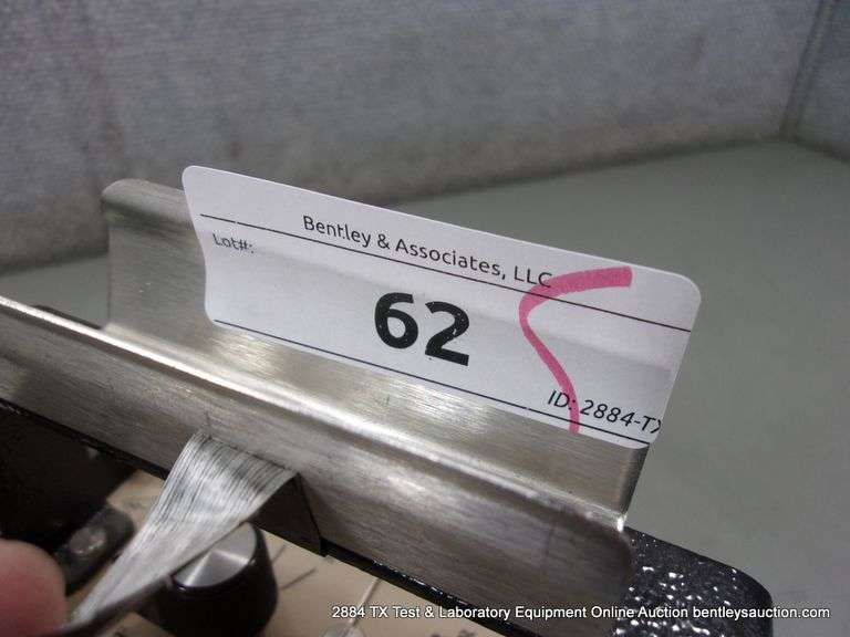 LUDLUM MEASUREMENTS MODEL: 12 SURVEY COUNT RATE METER