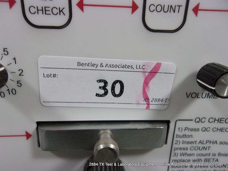 LUDLUM MEASUREMENTS MODEL: 3030 ALPHA-BETA SAMPLE COUNTER