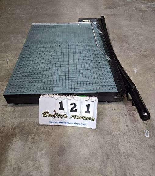 PREMIER PAPER CUTTING BOARD