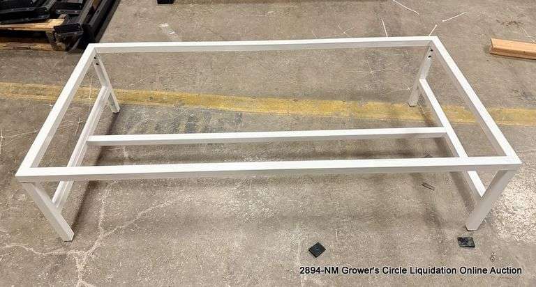 PALLET OF WHITE COFFEE TABLE FRAME