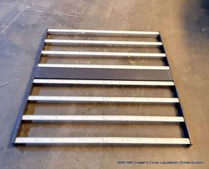 GAVITA PRO 1700E LED 120-277V GROW LIGHT